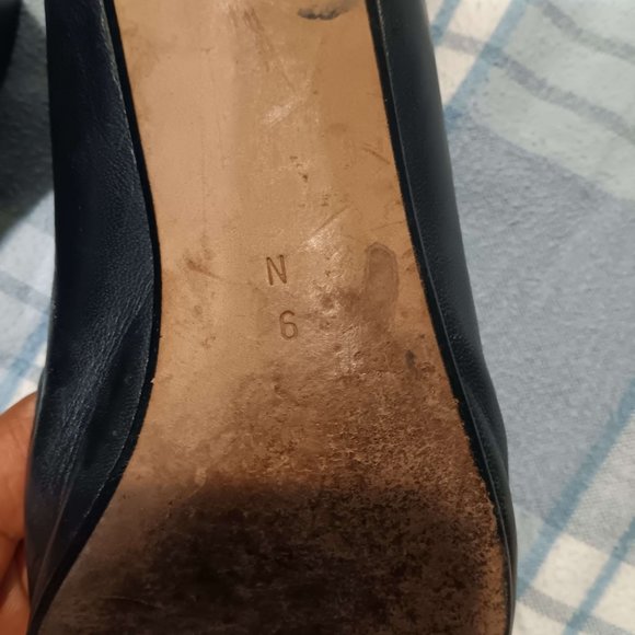 Womans shoes - Picture 10 of 10